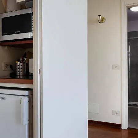 Italianway-santo Stefano 5 Milan